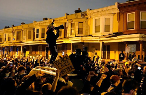 費城當(dāng)晚就發(fā)生了暴動